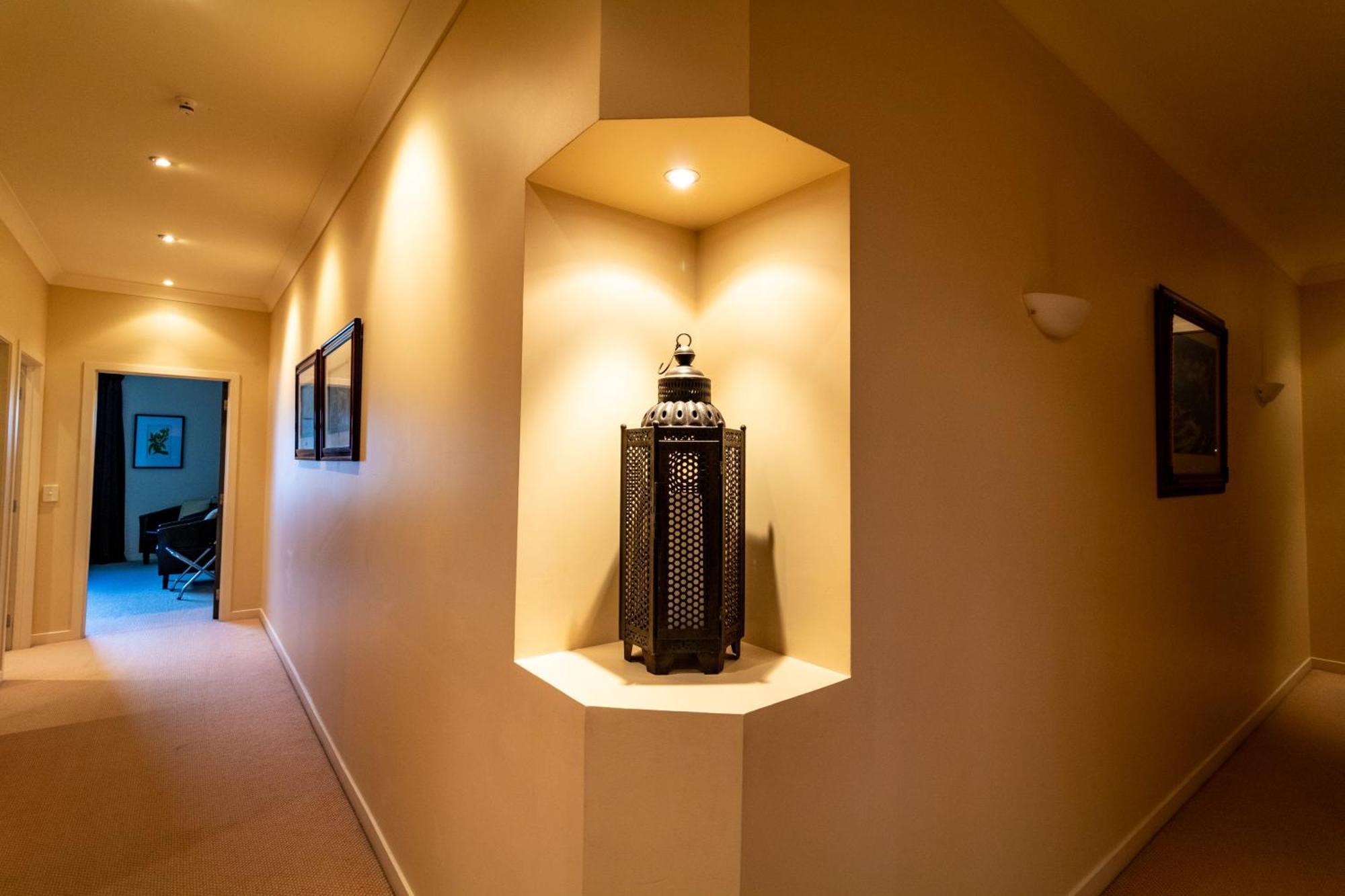 Large Luxury Apartment Located Right In Town Tauposee Exterior foto